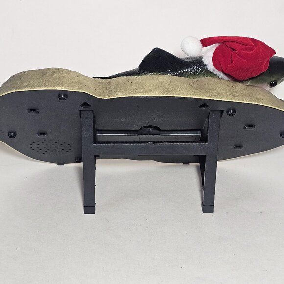 Gemmy Travis The Singing Trout Holiday Christmas Edition Animated Fish-Works! - Picture 9 of 12